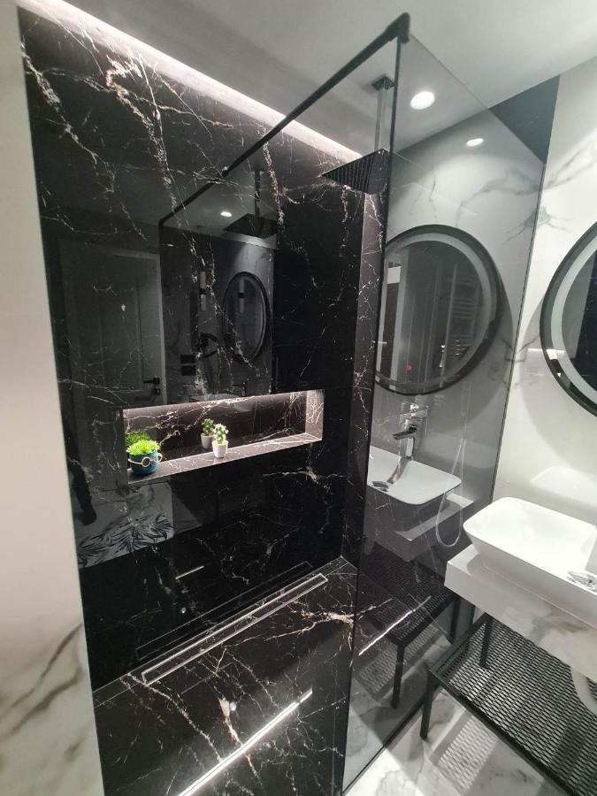 Grey Luxury Apartment Gjirokaster Luaran gambar